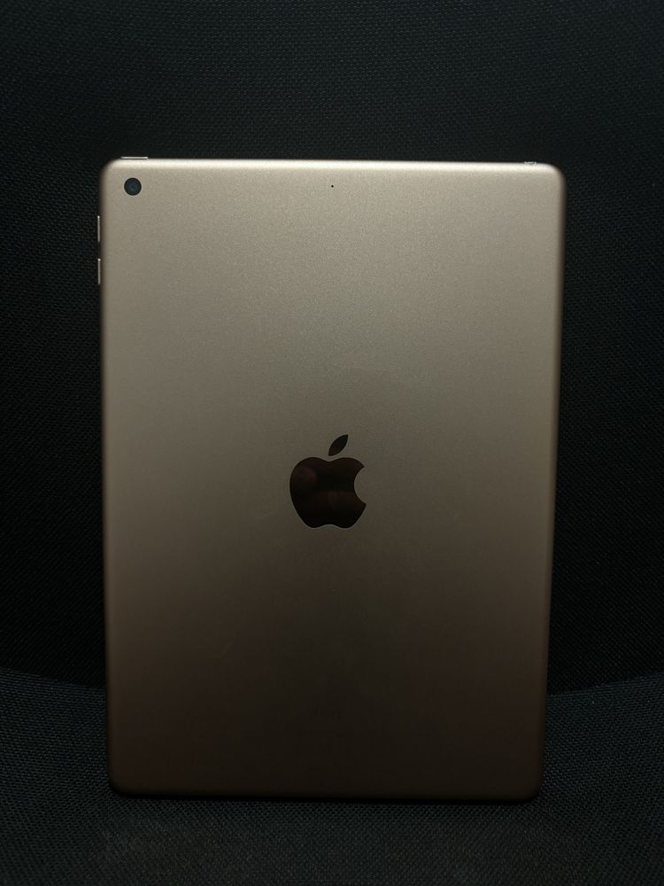 Ipad 3rd generation 10’’