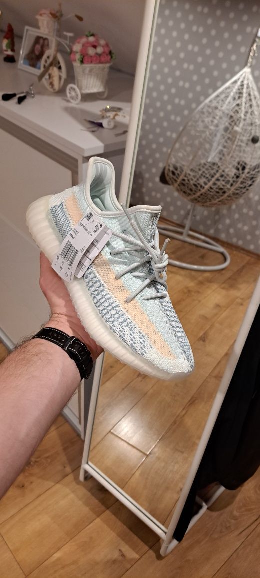 Yeezy Boost 350 V2 Cloud White Non-Reflective