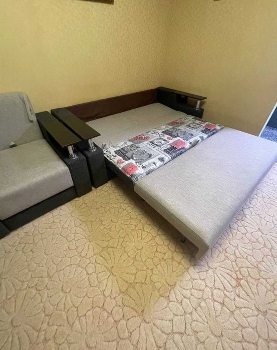 Розкладний диван з розкладним кріслом