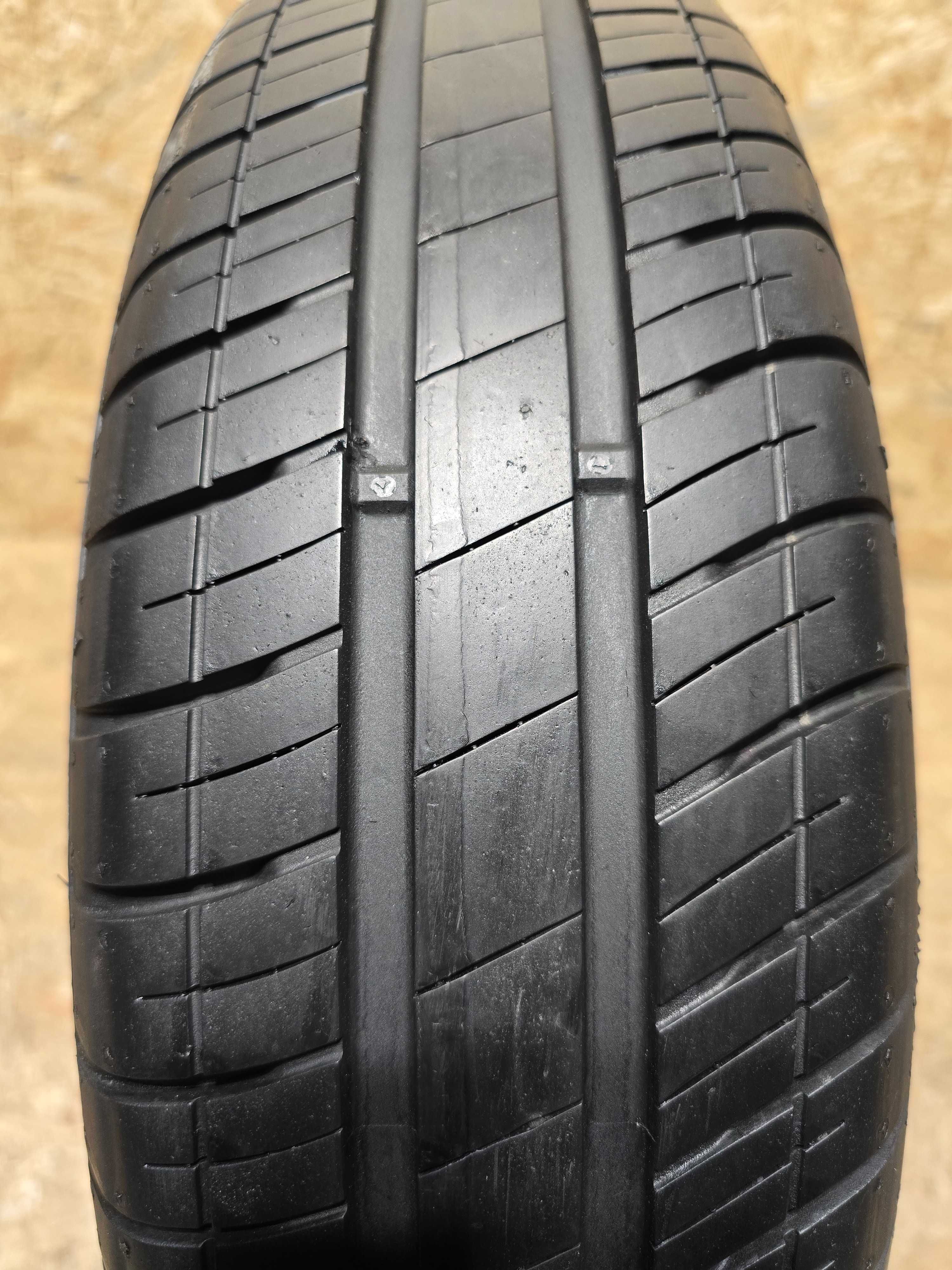 Opona pojedyńcza 165/65/15 81T XL Goodyear Efficient Grip Compact