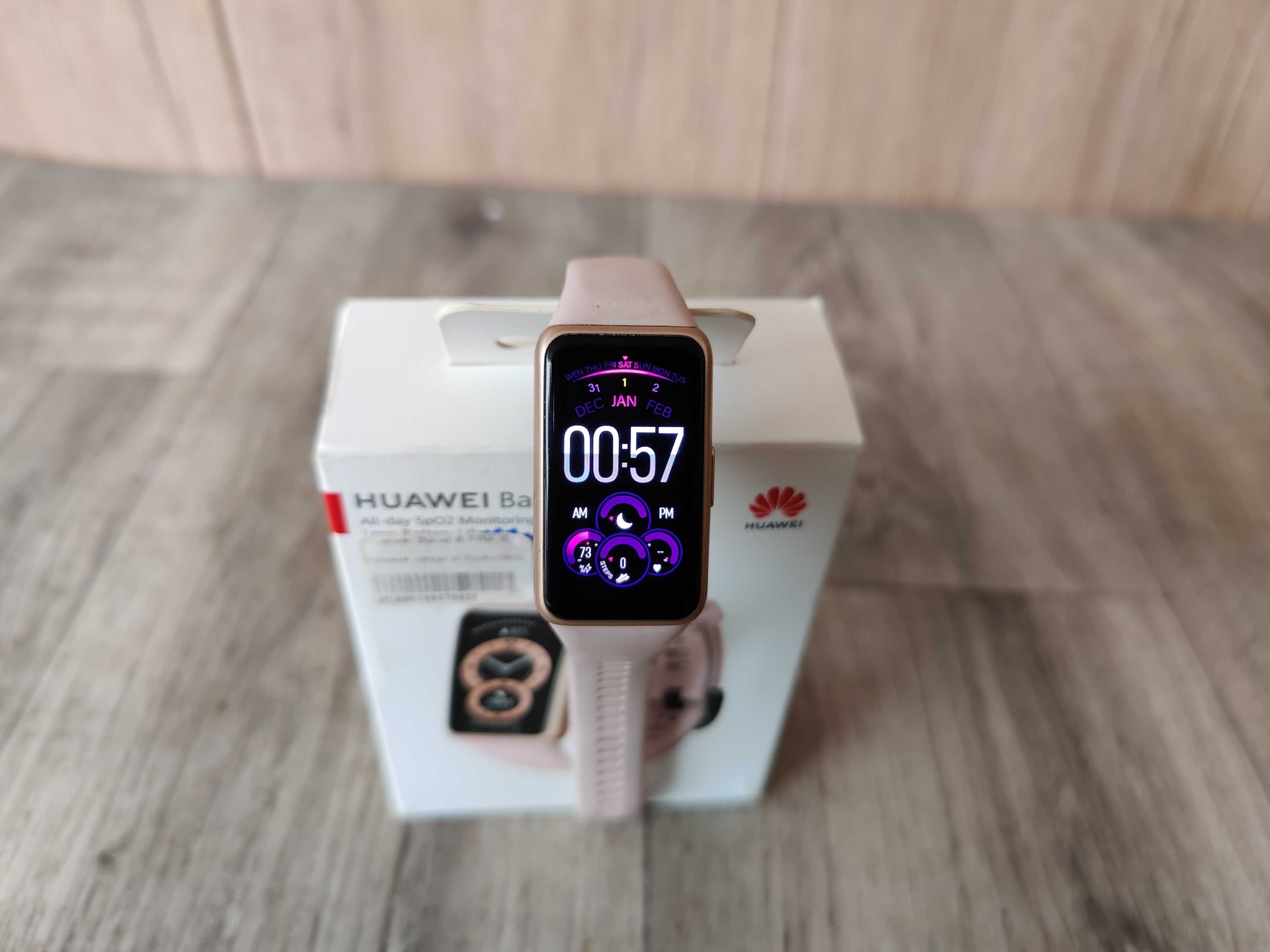 Фитнес-браслет Huawei Band 6 FRA-B19