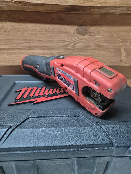 Milwaukee Obcinak do Rur Zestaw