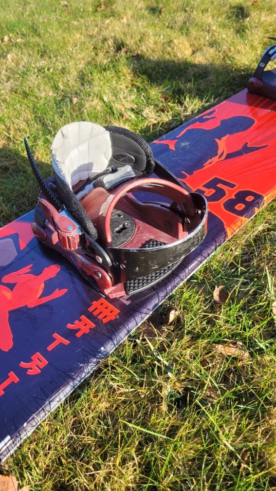 Deska snowboardowa Nidecker