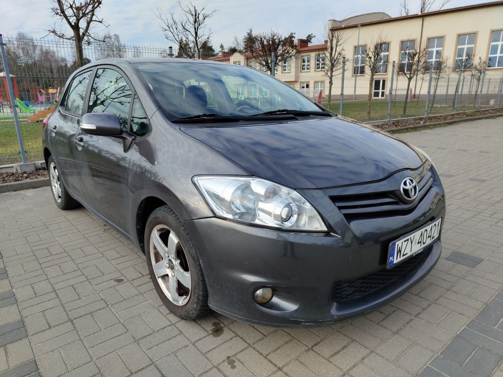 Toyota Auris 2011r. 1.3 Benzyna 100KM w Oryginale Stan BDB Alufelgi 16