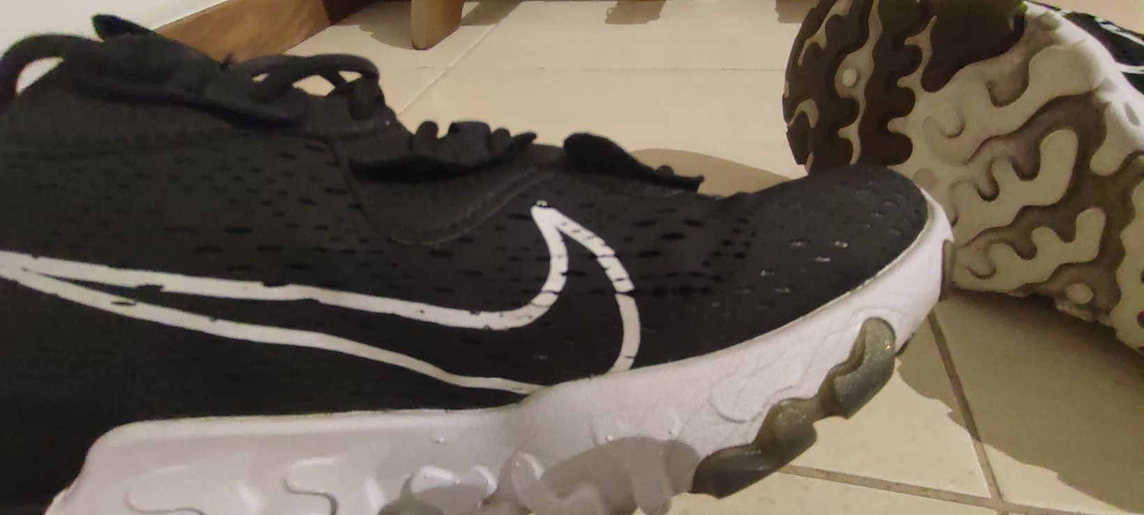 Nike React Vision - Preto/Branco