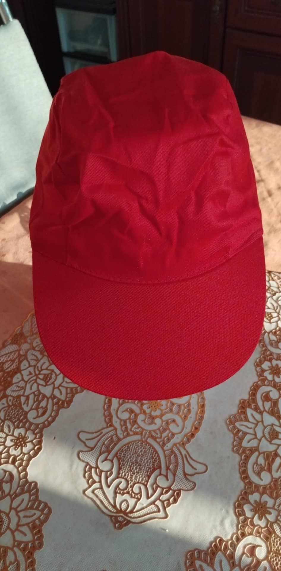 Czapka damska z daszkiem