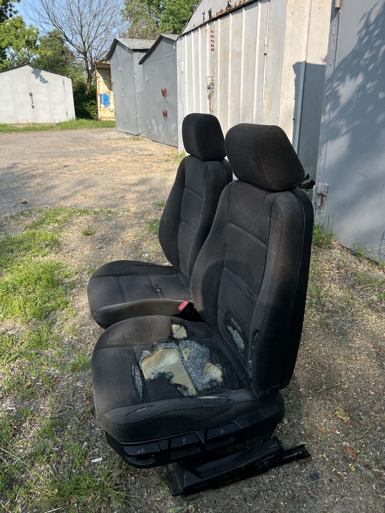 Продам сидение BMW e30,e36,e46. Под перешив.