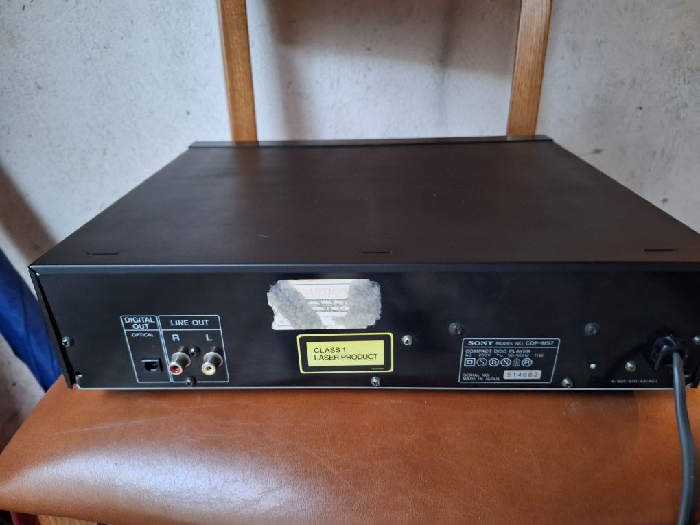 Leitor de cd Sony CDP -M97