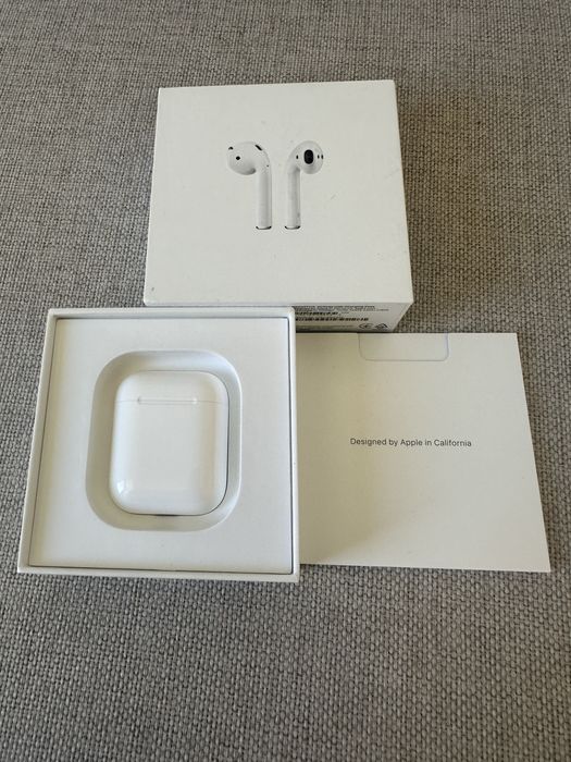 Apple AirPods 2 - oryginalne słuchawki bezprzewodowe