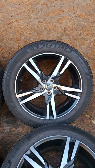 Felgi aluminiowe ! Volvo ! XC 40 XC 60 ! 19 CALI BDB STAN MONTAŻ!