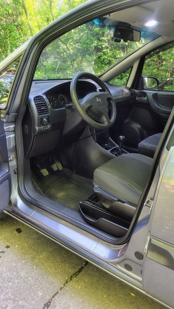 Opel zafira a 1.6 2004р.