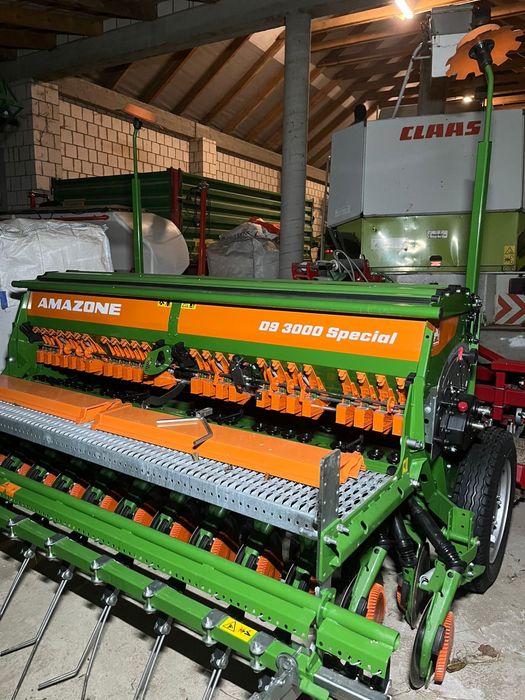 Siewnik do zboża amazone d9 3000 special + kongskilde vibro compact