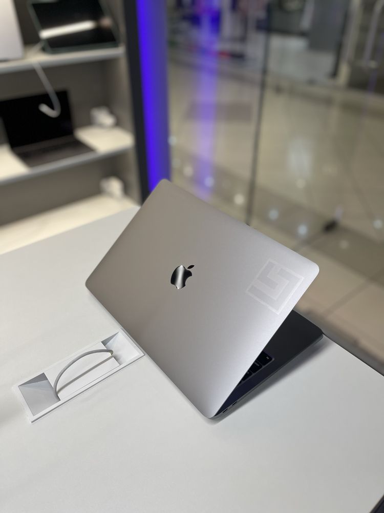 Ноутбук MacBook Air 13” 2020 i5 8 ОЗУ, 512 SSD стан  9/10 #61955
