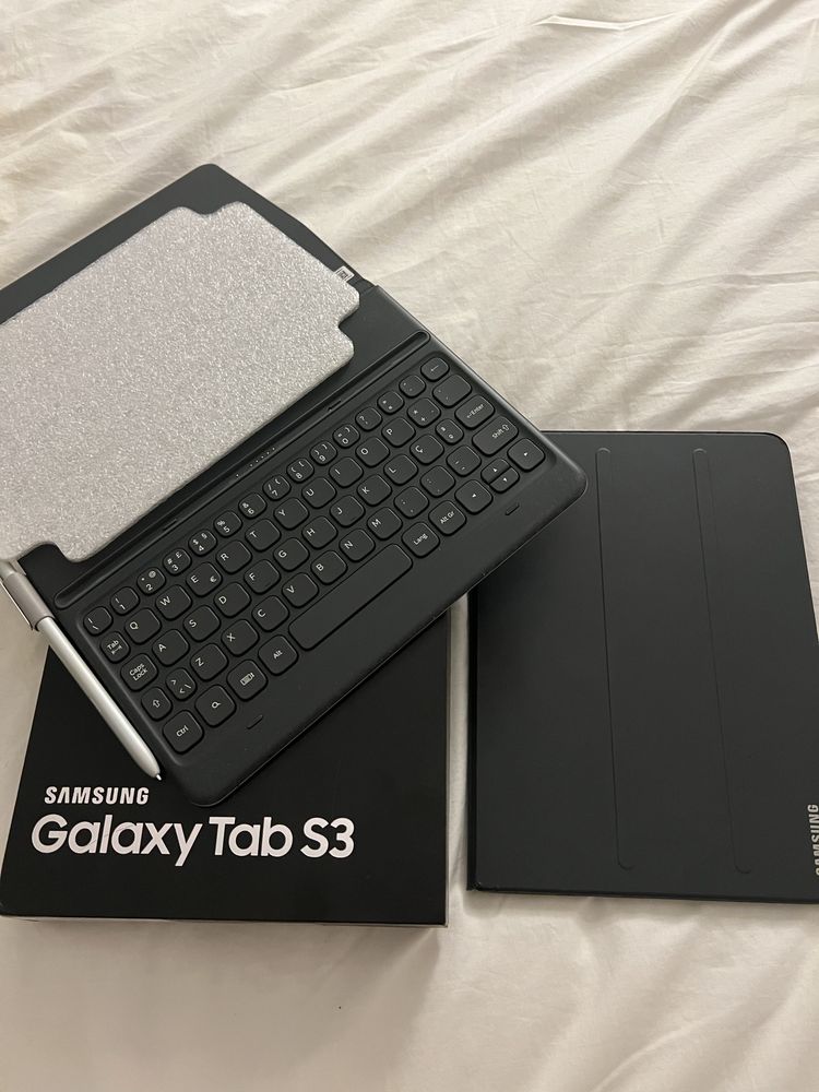 Tablet SAMSUNG Galaxy S3 + capa + capa com teclado e Spen