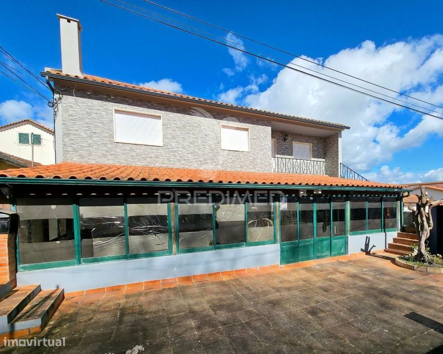 Moradia T3 + Restaurante, Próximo de Caldas da Rainha e Salir do Porto