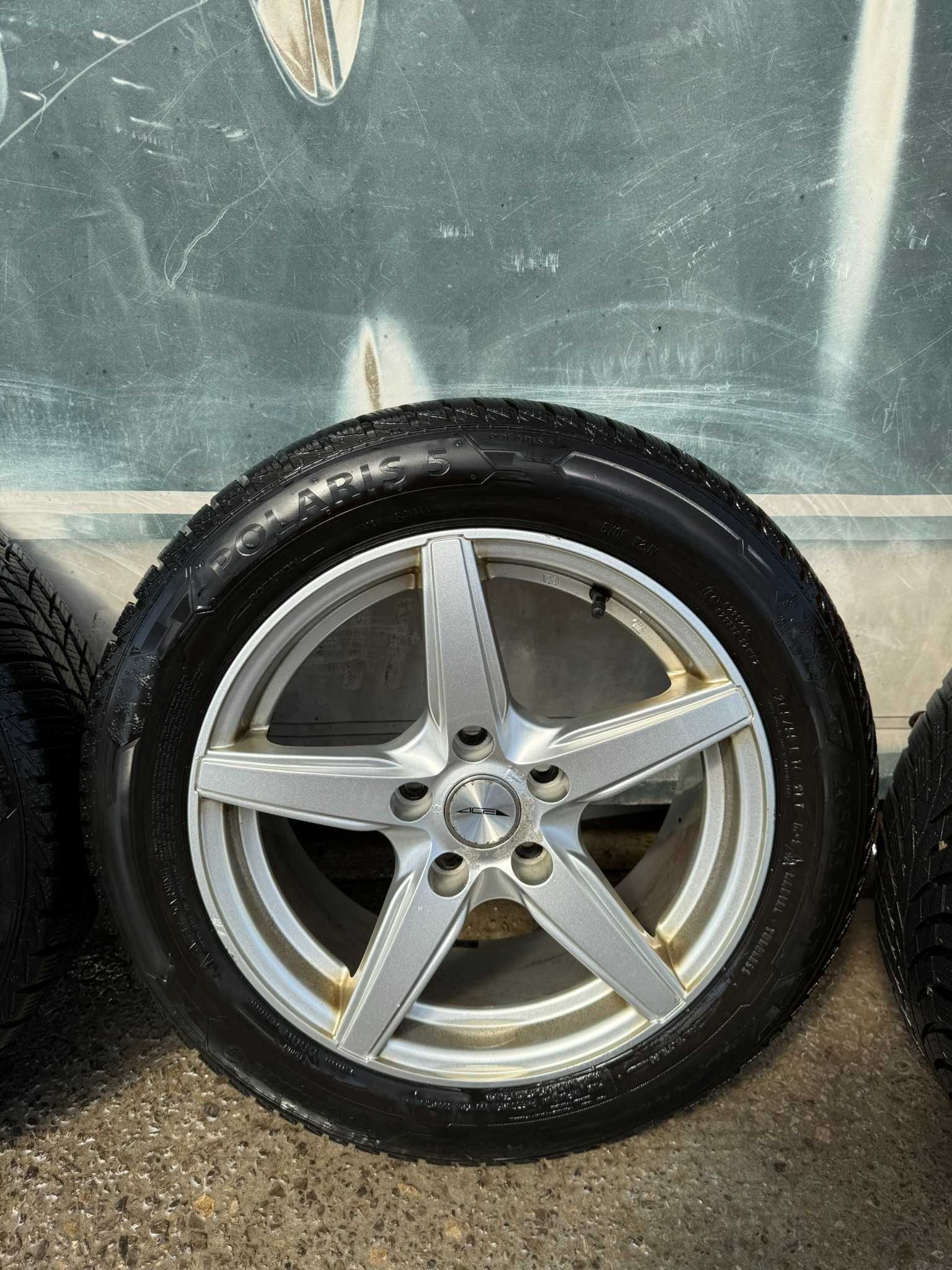 Audi A4 B8, A5 Alufelgi 16 cali 5x112 66.6 opony zimowe 205/55/16