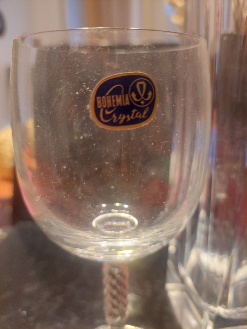 Copos  de cristal novos