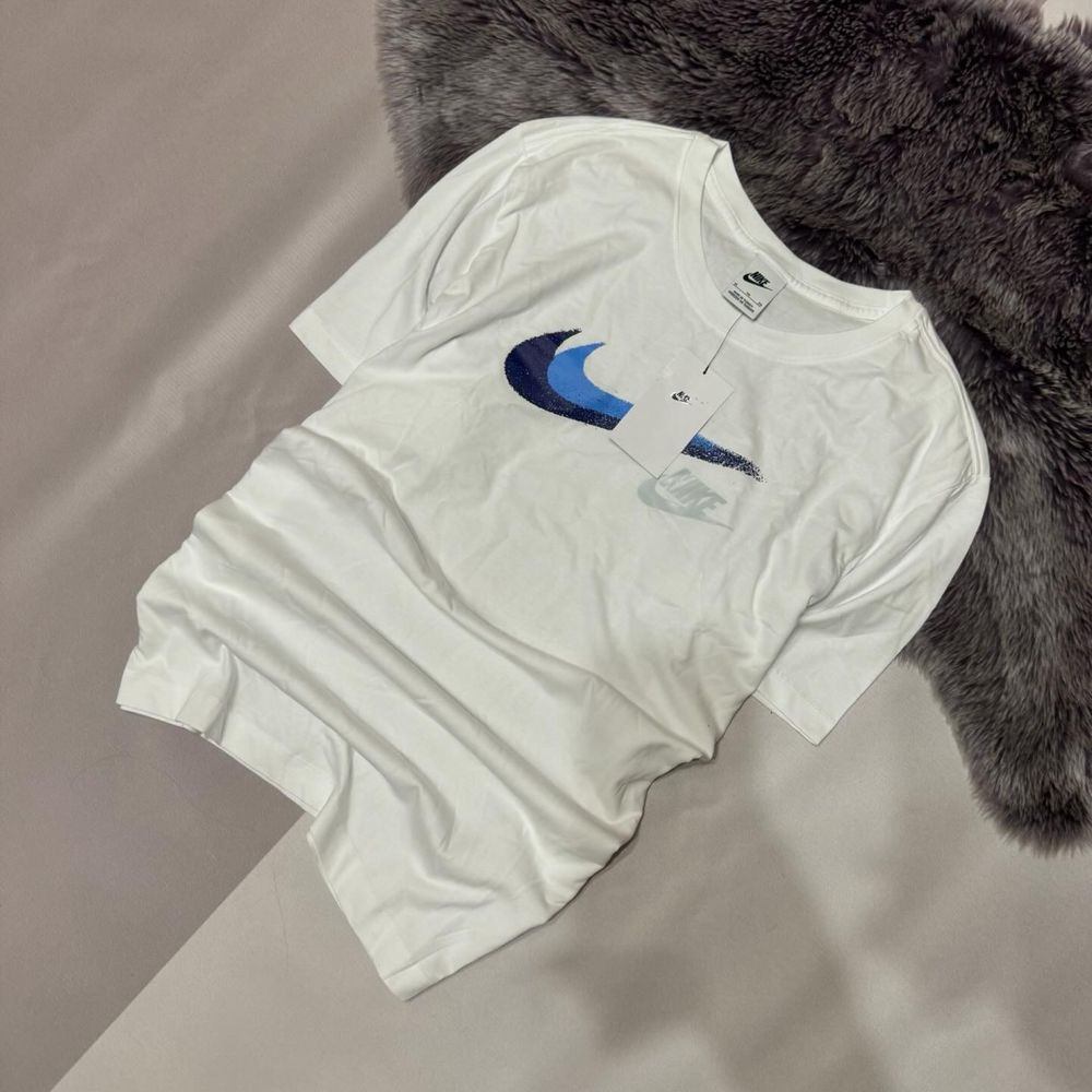 Нова футболка біла Nike Big Logo з голубим свушем Хл розмір