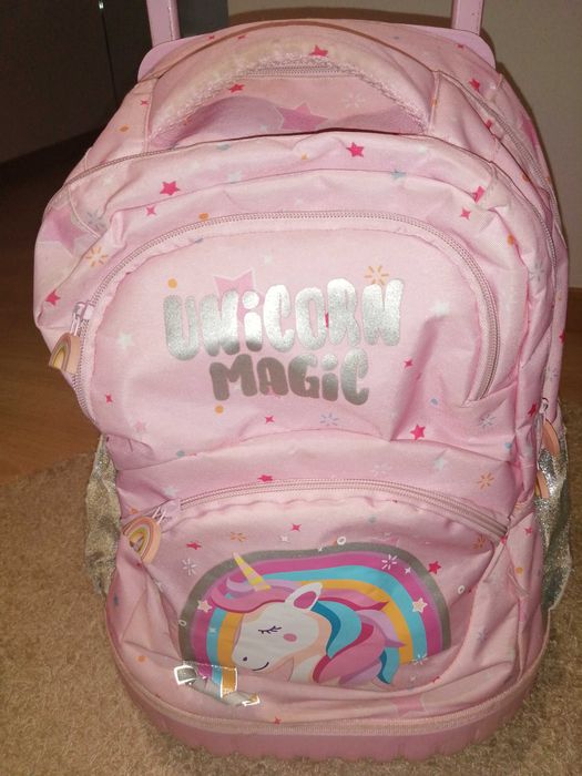 Mochila escolar menina