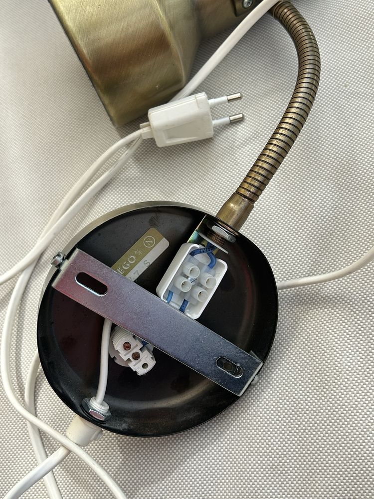Lampka kinkiet metalowa