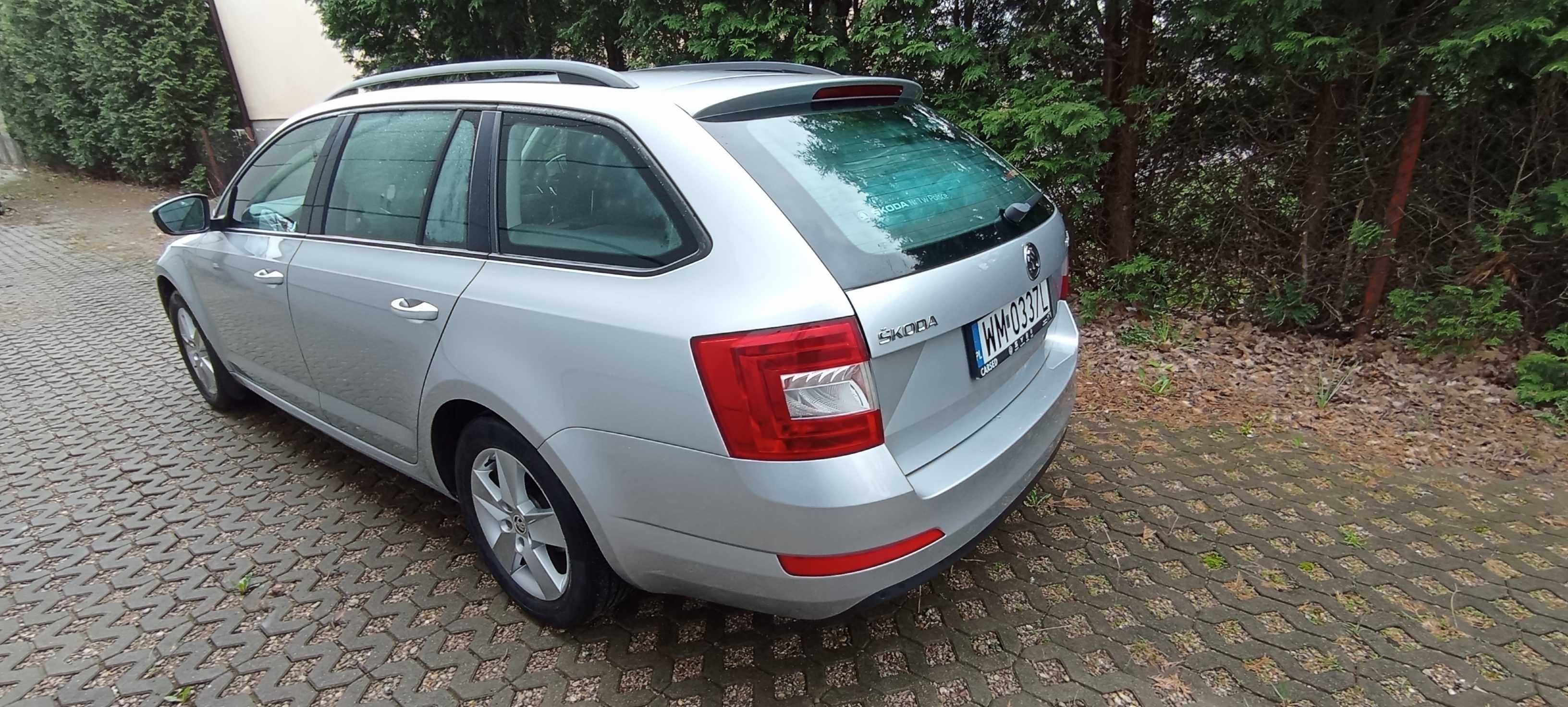 Skoda Octavia 1.6 TDI zadbana,2 kpl kół, lakier bdb, xenon