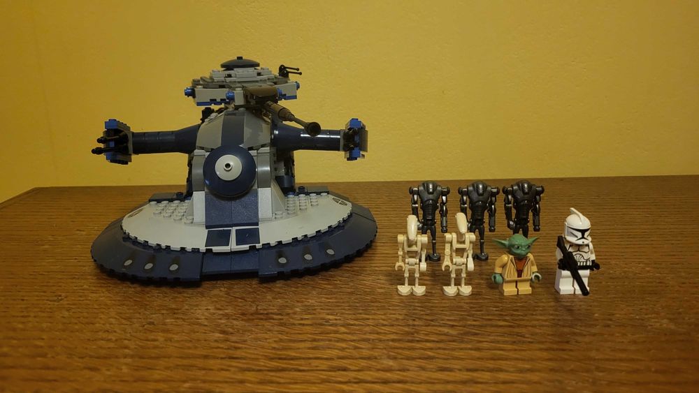 LEGO Star Wars ZESTAW 8018 Armored Assault Tank (AAT)