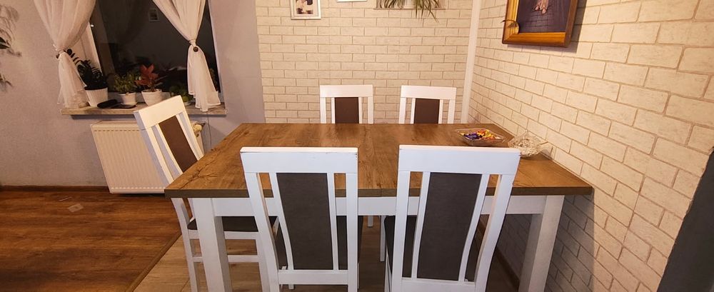 Sprzedam komplet krzeseł