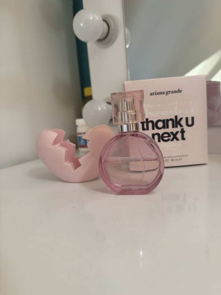 Perfumy thank u next- Ariana Grande