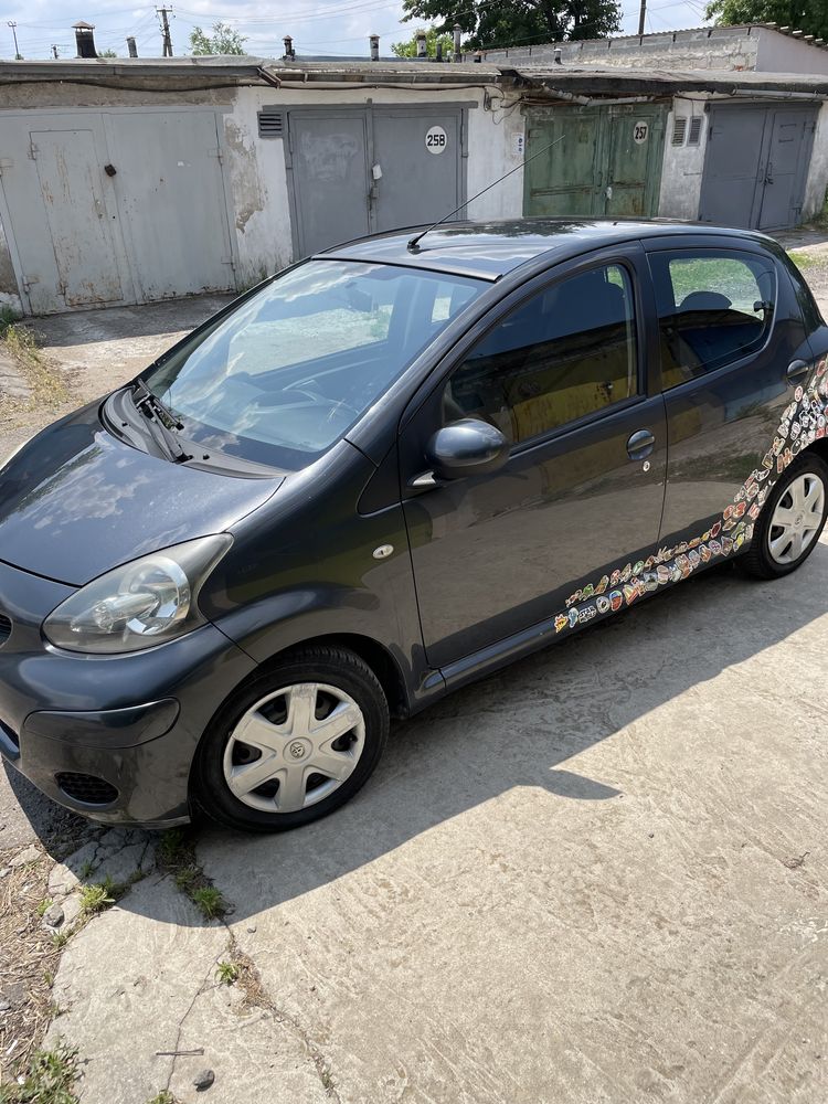 Автомобіль Toyota  Aygo