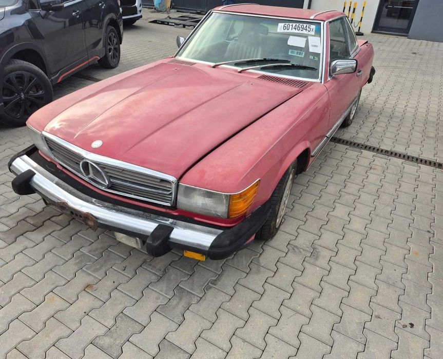 Mercedes - Benz SL560 R107