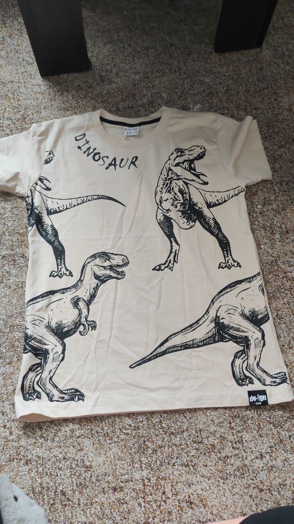 Dresik DINOSAUR, nowy