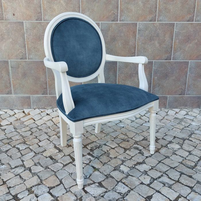 Cadeirões em veludo azul