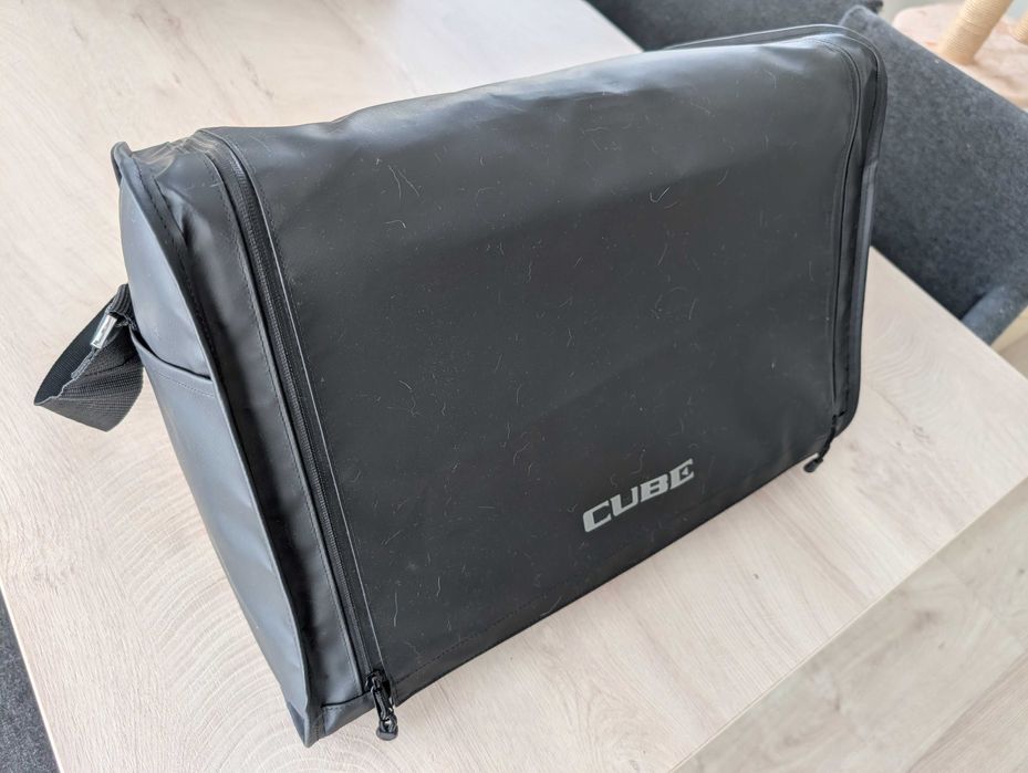 Wzmacniacz Roland Cube Street EX + pokrowiec, kable