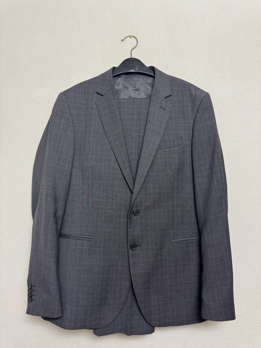 Костюм мужской серо - синей Arber