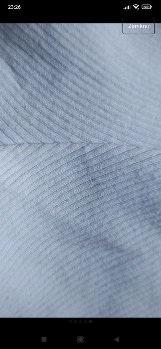 crop top bluzka z długim rękawem z wycięciem rozcięciem prążkowana