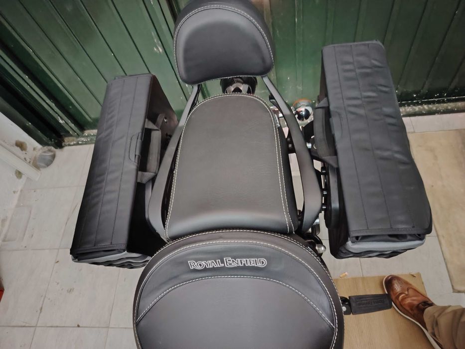 Royal Enfield Meteor Aurora Black