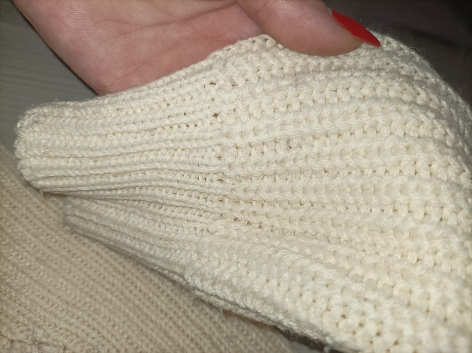 Jasnomorelowy sweterek gruby r.s