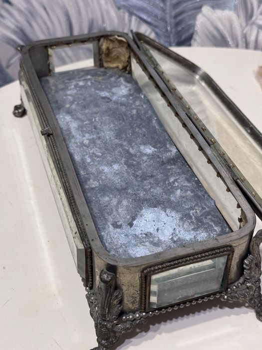 Винтажная шкатулка для украшений