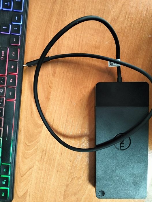 Док станція Dell