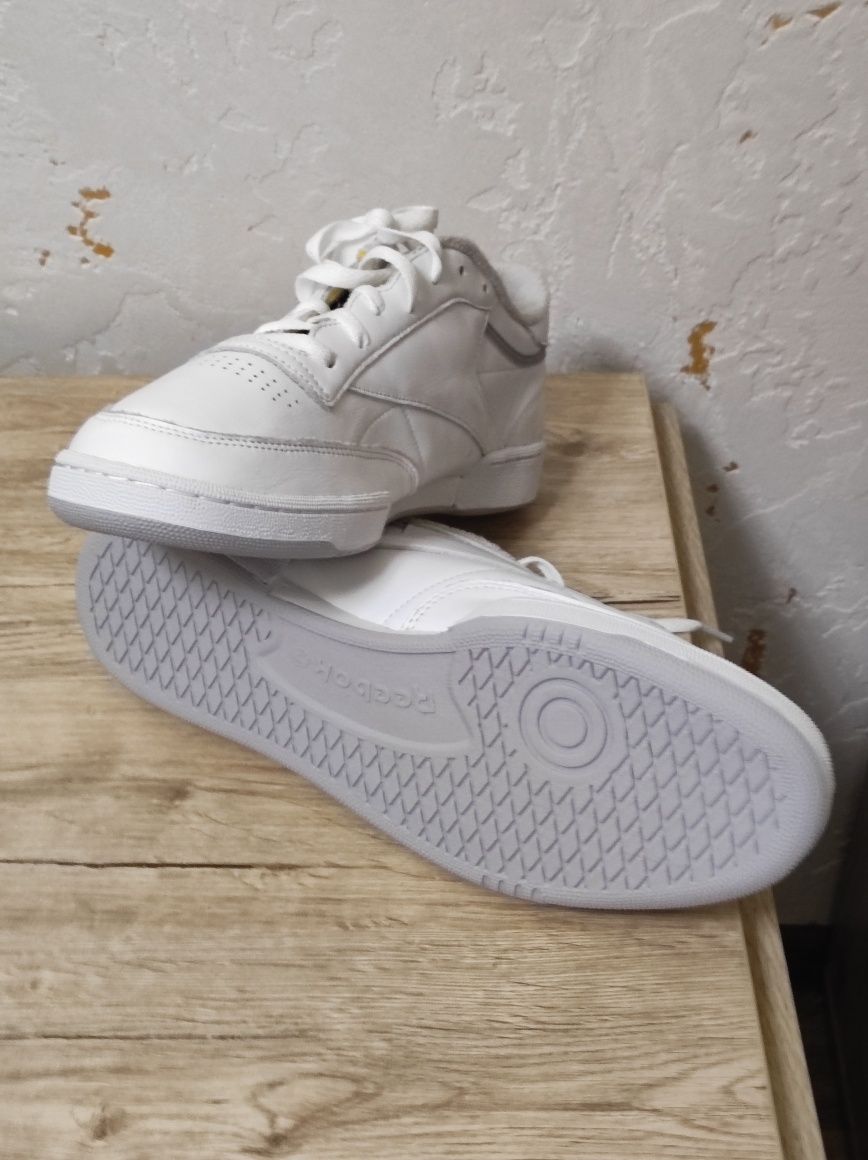 Оригінальні чоловічі кросівки Reebok x Eames Club C 85