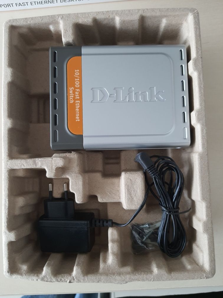 Маршрутизатор D-Link DES-1005D 5 port