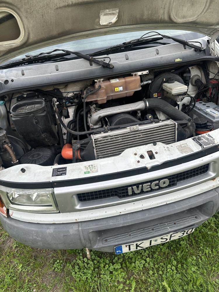 Iveco średniak bliźniak 35C13 vebasto klima
