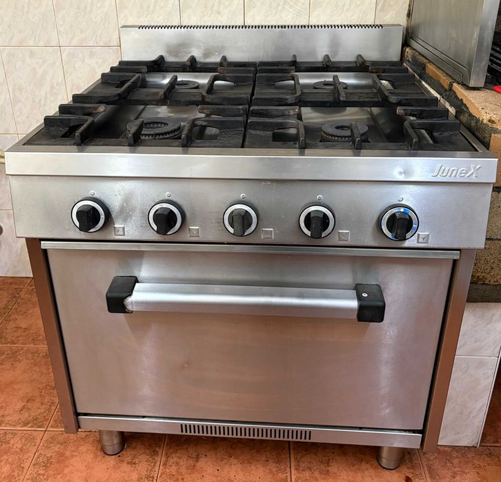 Fogão Industrial Junex 4 Bicos e Forno - Gás
