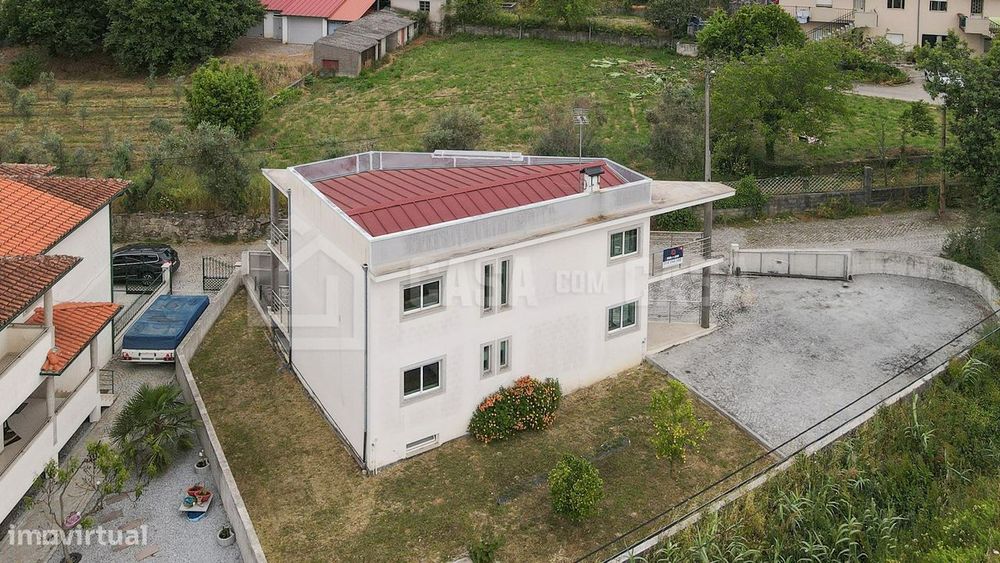 Moradia Isolada V3 em Campo