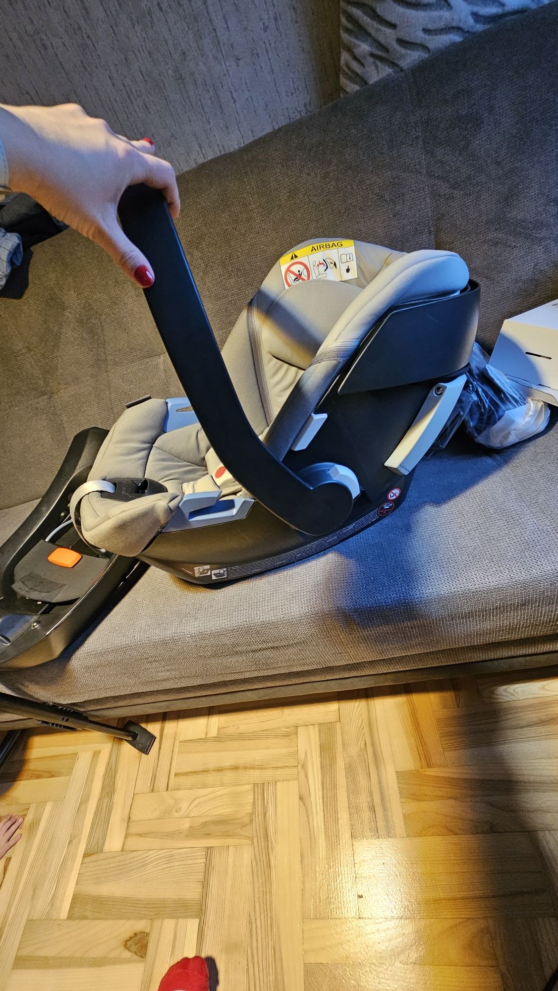 Fotelik Cybex z bazą