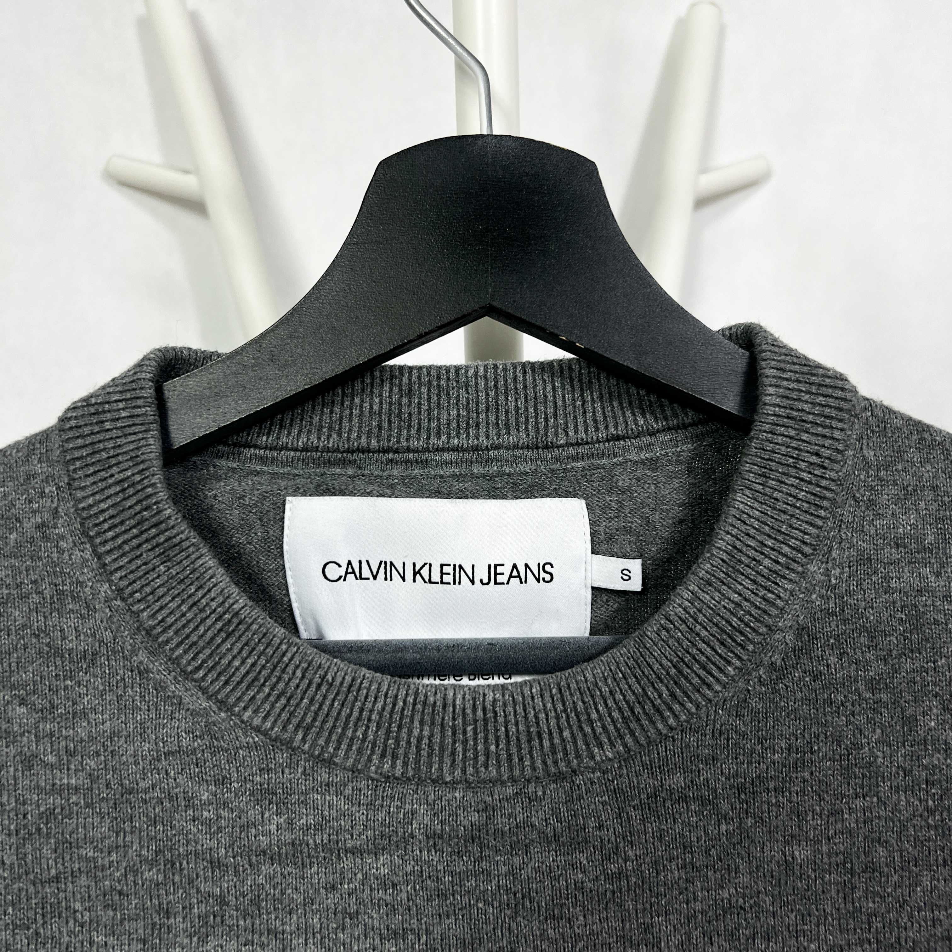 Sweter z okrągłym dekoltem Calvin Klein Jeans