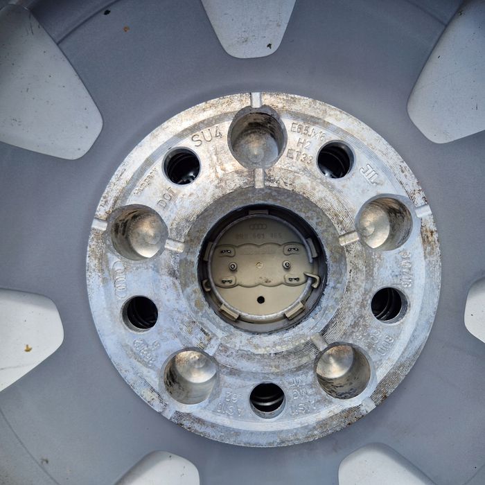 Audi A4 B6 B7 A6 C5 C6 A3 Q3 16" 5x112 ET33