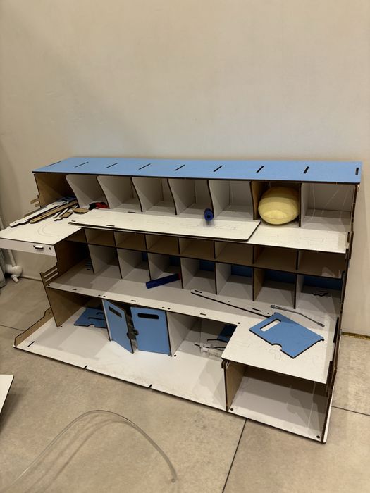 Дитячий гараж для машинок