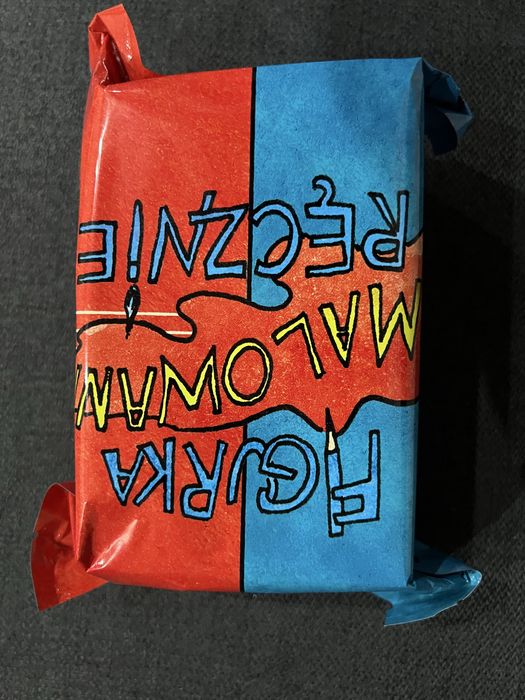 Figurka Quebonafide malowana recznie - box północ południe