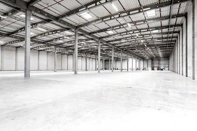 Posadzki przemysłowe podjazdy betonowe zacieranie posadzki chudziak